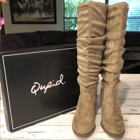 HOST PICK! Suede Round Toe Slouchy Knee High Boots - Picture 4 of 5